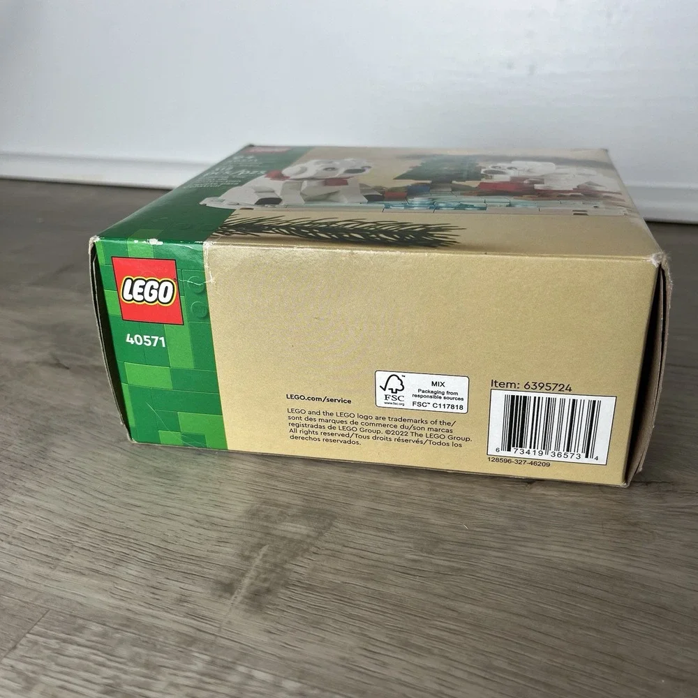 LEGO Wintertime Polar Bears 40571 Christmas Décor Building Kit Gift Tree New Box - Picture 7 of 8